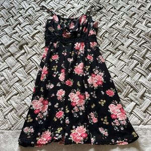 No Boundaries floral Crochet Waist Dress, Size M